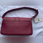Michael Kors
Colby Medium Leather Shoulder Bag Photo 8