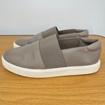 Vince Corbin shoes women's 7 sneakers slip on leather taupe Photo 2