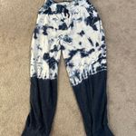 Wonderly  Joggers Photo 0