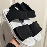 Hunter 💖  Original Outdoor Sandals in Black Photo 1