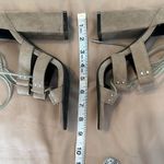 So Me Sydney sz9 4.5” block heel tan suede like sandals minimal signs of wear Size 9 Photo 11