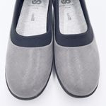 Cloudsteppers by Clarks Women's Ayla Pure Closed Toe Loafers Flats Size 6.5 Grey Gray Photo 3