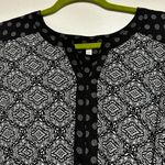 Casual Black and White Geometric Paisley Print Dress. Medium. Dot Pattern Trim. Photo 7