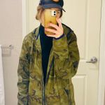 New Balance camo wind breaker jacket •• large, 25” ptp, 29” length •• Photo 0