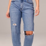 Abercrombie & Fitch  The '80s Mom high rise Jeans Size 26 SHORT / Size 2 Photo 0