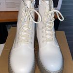 Steve Madden Boots Photo 1