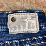 Silver Jeans  Suki Capri Mid Rise Embroidered Cropped Skinny Jeans, Size w28 Photo 3