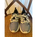 Adidas white and black running shoes size 6 Photo 2