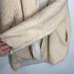 Urban Outfitters BDG Carmella Teddy jacket size M/L‎ Photo 9