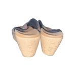 Skechers  foam women’s wedge sandals size 8.5 Photo 2