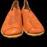 Orange cutout leather Owlkay walking shoes and carrying bag. NWOT. Size 8.5 Photo 3