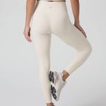Vuori  Inversion Ribbed Legging 25" Photo 1