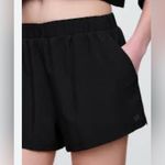 Gap Women's Black Athletic running Shorts size Medium Photo 6