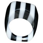Vintage black and white striped lucite ring!! Photo 2