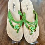 Stylish Green Floral Flip Flops Size 7.5 Photo 0
