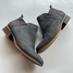 Toms  Boots Womens‎ 8.5 Deia Ankle Bootie Grey Suede Perforated Comfort 10011183 Photo 6