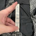 Lululemon  Wrapper’s Delight Black White Floral Tank EUC Size 6 Photo 3