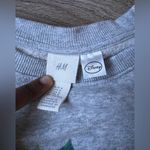 H&M Disney Women’s Pullover Crewneck Sweater Sz Medium Sweatshirt Christmas Photo 4