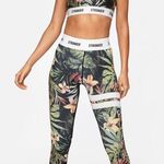 STRONGER Vietnam Jungle Floral Print Active Set Size XS Photo 0