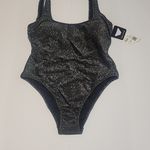 Love & Sports Women's One Photo 3