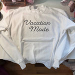 Gildan  White Vacation Mode Graphic Sweatshirt‎ Women's Size Medium Photo 0