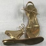 Nine West 10M  Gold Strap Flat thong sandal Photo 1