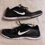 Nike Women’s Flex TR 5 Athletic Shoes Photo 4