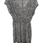 Daisy Fuentes  Black White VNeck Short Sleeve Dress Size Large Spackle Print Photo 0