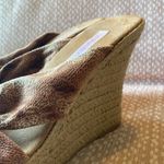 Xhilaration Speckled Wedges Photo 1