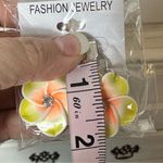 Tropical‎ Floral Earrings Yellow Photo 3