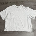 The Nike Tee T-Shirt Womens Medium White Short Sleeve Cropped Top Photo 0