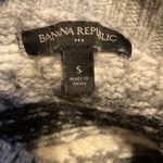 Banana Republic  Wool Blend Long Sleeve Crop Sweater Size Small Photo 4