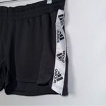 Adidas Women'sā Black Running Shorts Photo 2
