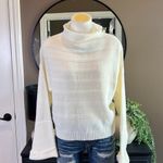 Jessica Simpson Ivory Chunky Knit Funnel Neck Bell Sleeve Sweater Size Large Photo 3