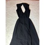 LAMARQUE Black Plunging V Photo 4