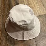 Alice + Olivia X FABFITFUN Reversible Bucket Hat, NWOT Photo 3