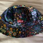 Levi's Hat Photo 0