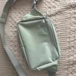 Lululemon  Belt Bag 2L Photo 1