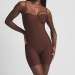 SKIMS  core sculpt underwire mid thigh bodysuit size small  Photo 0