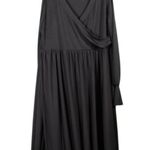 Black Long Sleeve Maternity Photoshoot Gown – Size 2XL, Gothic/Witchy Look Photo 10