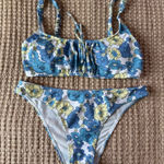 Women’s Bikini Set Size M‎ White & Blue Floral NWOT Size M Photo 0