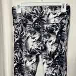 Noli  Women's Black and White Palm Tree Legging Size Small Photo 5