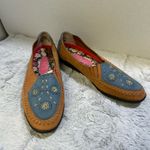 Hush Puppies Vtg Embroidered Blue and Tan Women's Loafers Photo 4