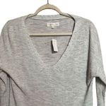 Lou & grey by LOFT Tunic Top Womens Medium Gray Marled Stretch V Neck Blouse Photo 1