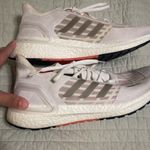 Adidas ultra boost white size 9 Photo 2