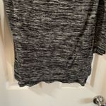 Old Navy  Heathered Grey Scoop Neck 3/4 Sleeve Top XS Photo 4