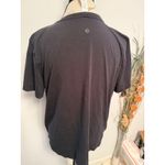 Lululemon  Women's Black Short Sleeve Crew Neck Everyday Casual T-Shirt Photo 1