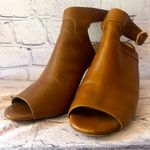 Johnston & Murphy  Women’s Brown Leather Ankle Peep‎ Toe Heels Size 8 Photo 0