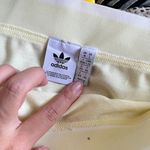 Adidas  Originals Tennis Luxe logo pleated skirt in hazy yellow Womens‎ Size L Photo 3