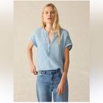 Faherty  DREAM COTTON GAUZE DESMOND TOP WOMENS INDIGO BLUE MEDIUM Photo 4